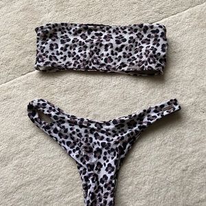 Blackbough bikini set